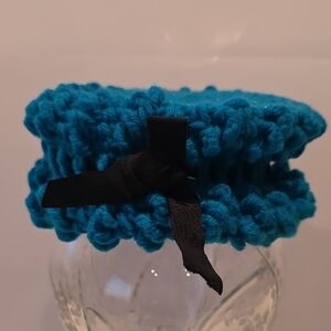 Vintage Ladies Teal Blue Crochet Hat With Black Ribbon